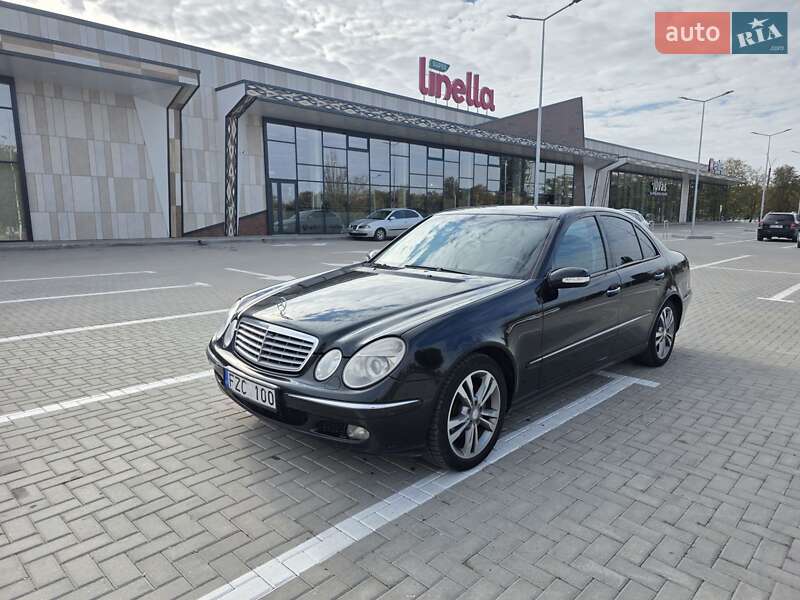 Седан Mercedes-Benz E-Class 2004 в Могилев-Подольске фото Седан Mercedes-Benz E-Class 2004 в Могилев-Подольске