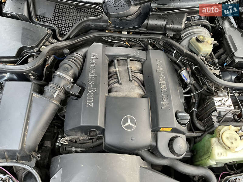 Седан Mercedes-Benz E-Class 1998 в Киеве