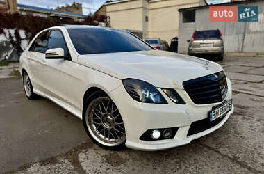 Седан Mercedes-Benz E-Class 2009 в 