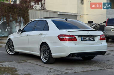 Седан Mercedes-Benz E-Class 2009 в 