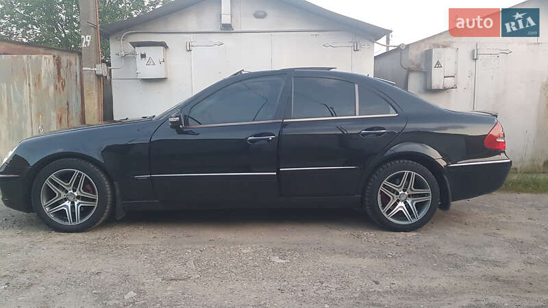 Седан Mercedes-Benz E-Class 2003 в Дрогобыче фото 9 Седан Mercedes-Benz E-Class 2003 в Дрогобыче