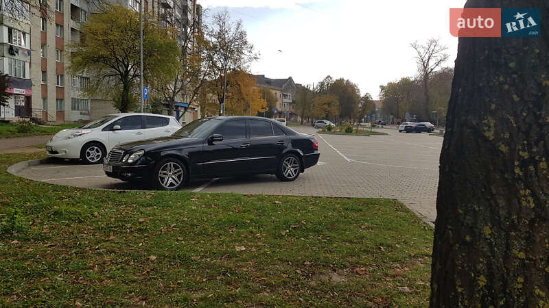 Седан Mercedes-Benz E-Class 2003 в Дрогобыче фото 11 Седан Mercedes-Benz E-Class 2003 в Дрогобыче