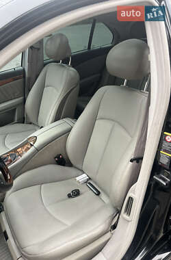 Седан Mercedes-Benz E-Class 2003 в  фото 29 Седан Mercedes-Benz E-Class 2003 в