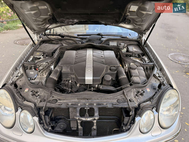 Седан Mercedes-Benz E-Class 2004 в Киеве