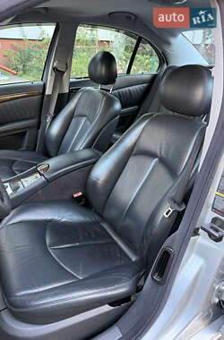 Седан Mercedes-Benz E-Class 2004 в 