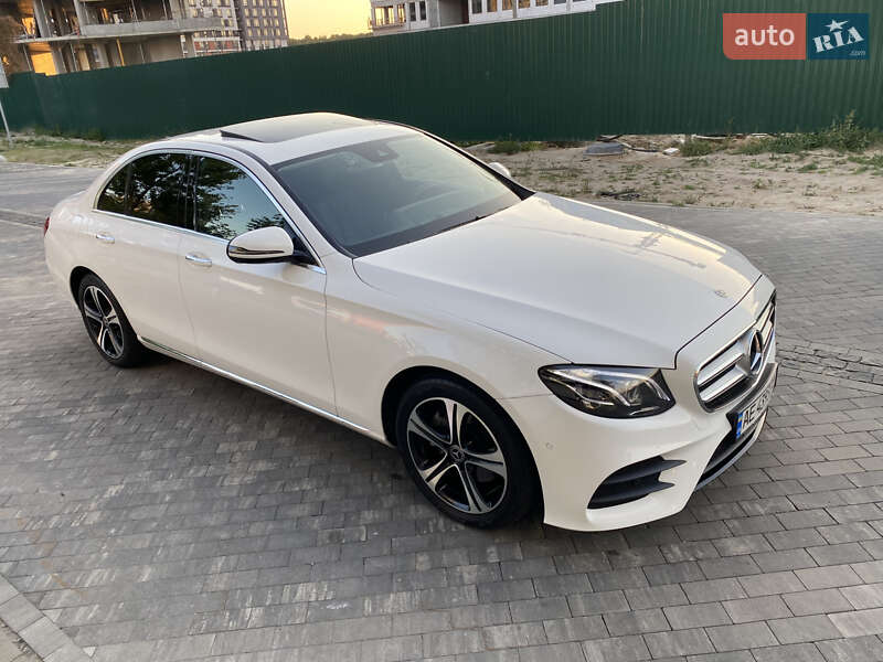 Седан Mercedes-Benz E-Class 2019 в Києві