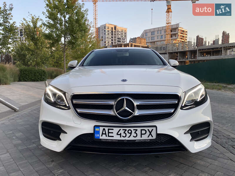 Седан Mercedes-Benz E-Class 2019 в Києві