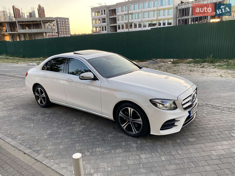 Седан Mercedes-Benz E-Class 2019 в Києві
