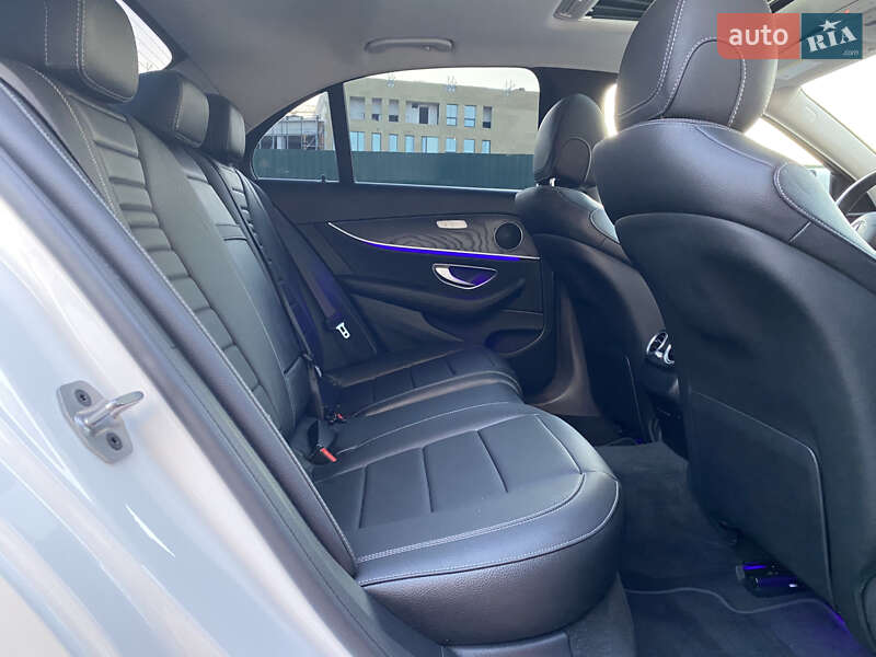 Седан Mercedes-Benz E-Class 2019 в Києві