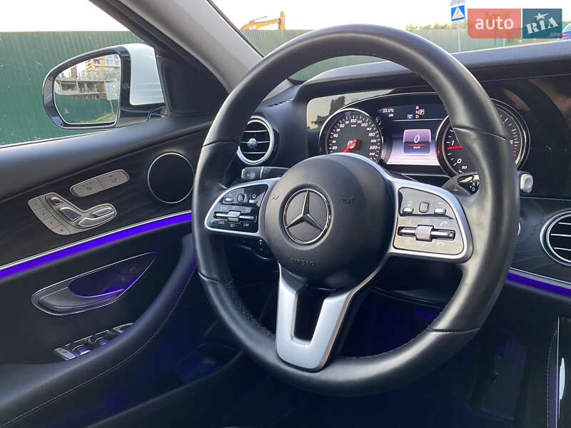 Седан Mercedes-Benz E-Class 2019 в Києві