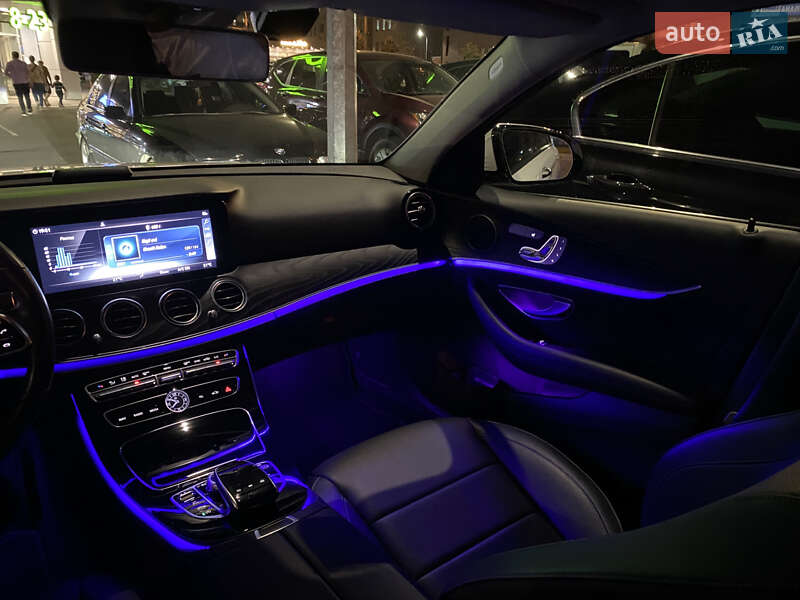 Седан Mercedes-Benz E-Class 2019 в Києві