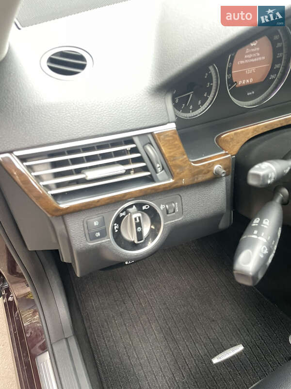 Седан Mercedes-Benz E-Class 2010 в Кременчуге