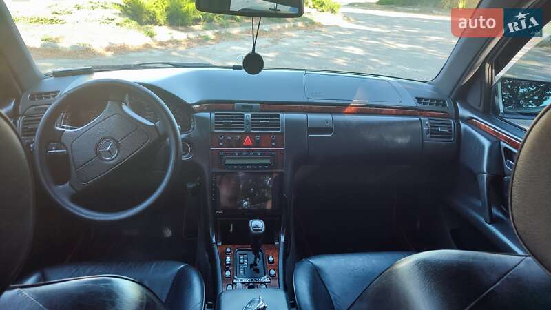 Седан Mercedes-Benz E-Class 1998 в Слобожанському фото 12 Седан Mercedes-Benz E-Class 1998 в Слобожанському