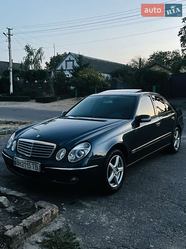 Седан Mercedes-Benz E-Class 2002 в Одесі