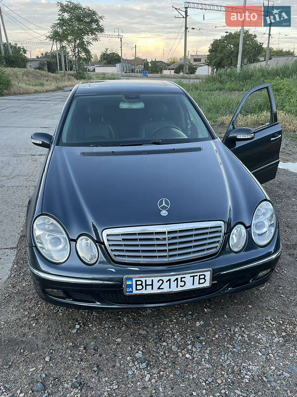 Седан Mercedes-Benz E-Class 2002 в Одесі