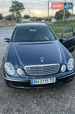 Седан Mercedes-Benz E-Class 2002 в 