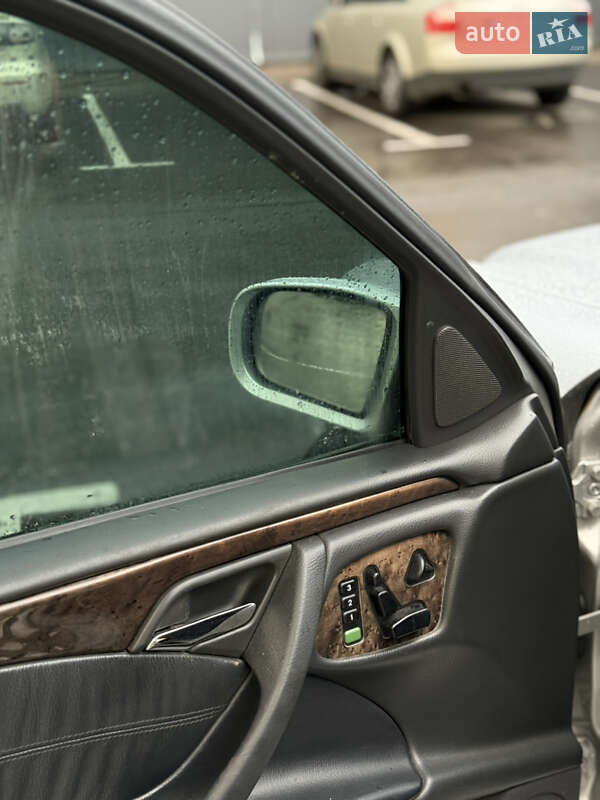 Седан Mercedes-Benz E-Class 2001 в Киеве фото 8 Седан Mercedes-Benz E-Class 2001 в Киеве