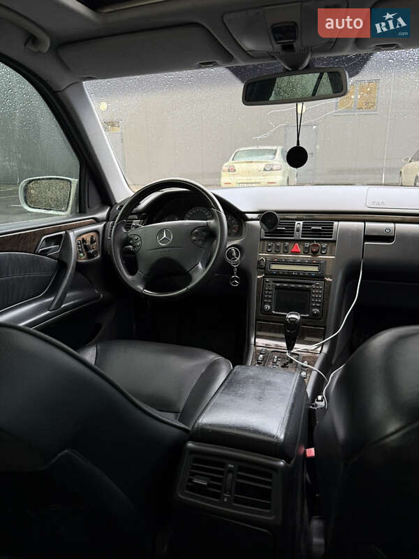 Седан Mercedes-Benz E-Class 2001 в Киеве фото 15 Седан Mercedes-Benz E-Class 2001 в Киеве