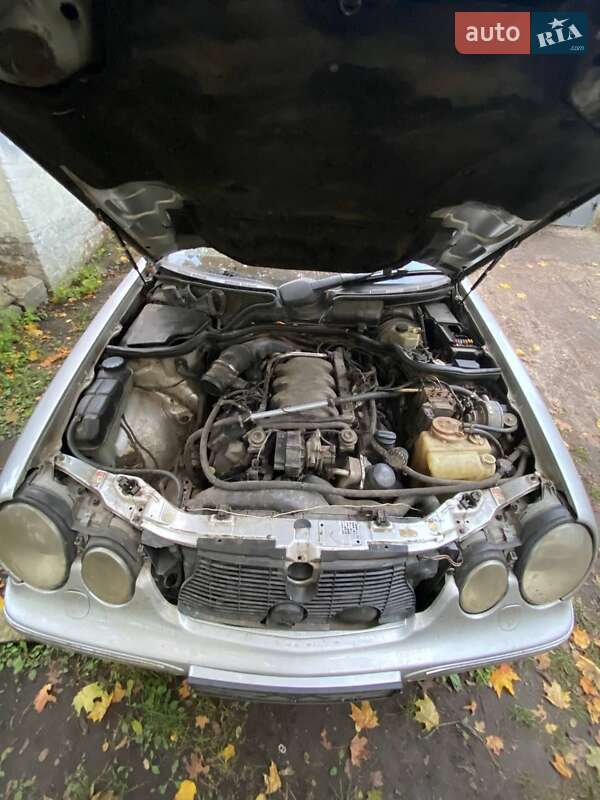 Седан Mercedes-Benz E-Class 2001 в Шостке