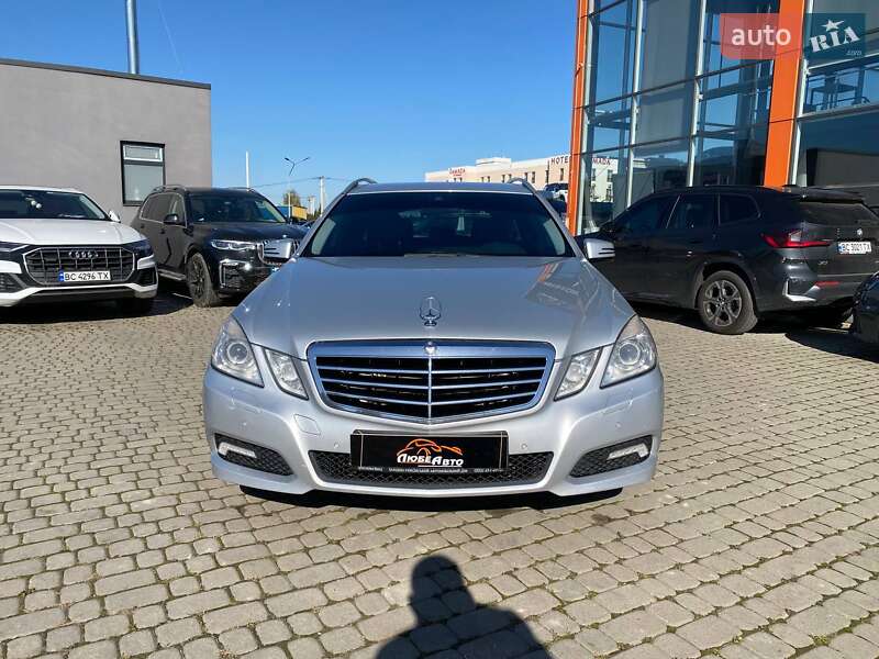 Универсал Mercedes-Benz E-Class 2010 в Львове