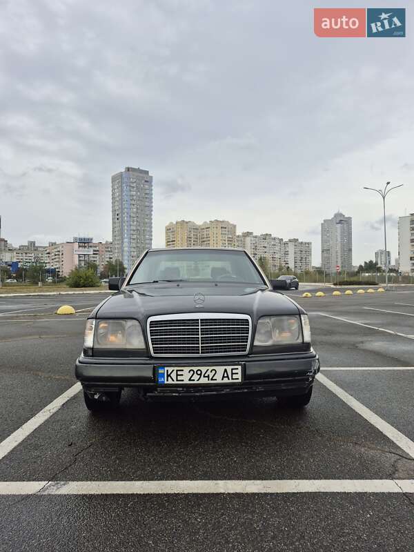 Седан Mercedes-Benz E-Class 1993 в Києві фото 4 Седан Mercedes-Benz E-Class 1993 в Києві