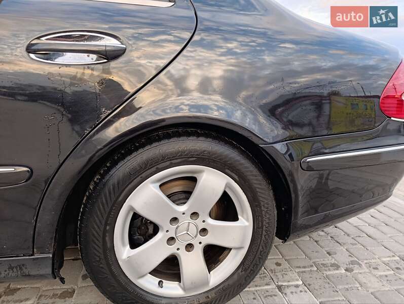 Седан Mercedes-Benz E-Class 2004 в Нетішині фото 4 Седан Mercedes-Benz E-Class 2004 в Нетішині