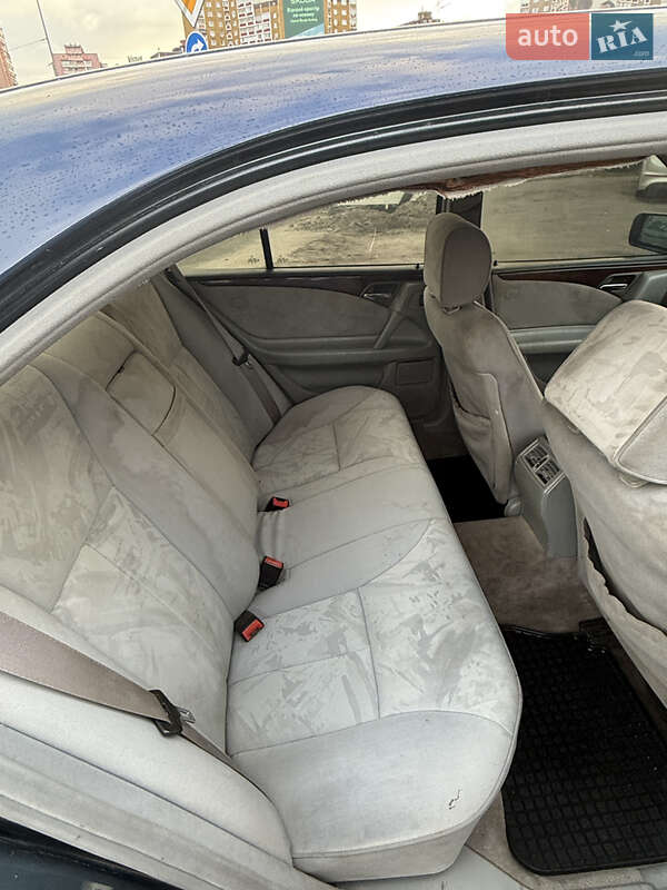 Седан Mercedes-Benz E-Class 1999 в Києві