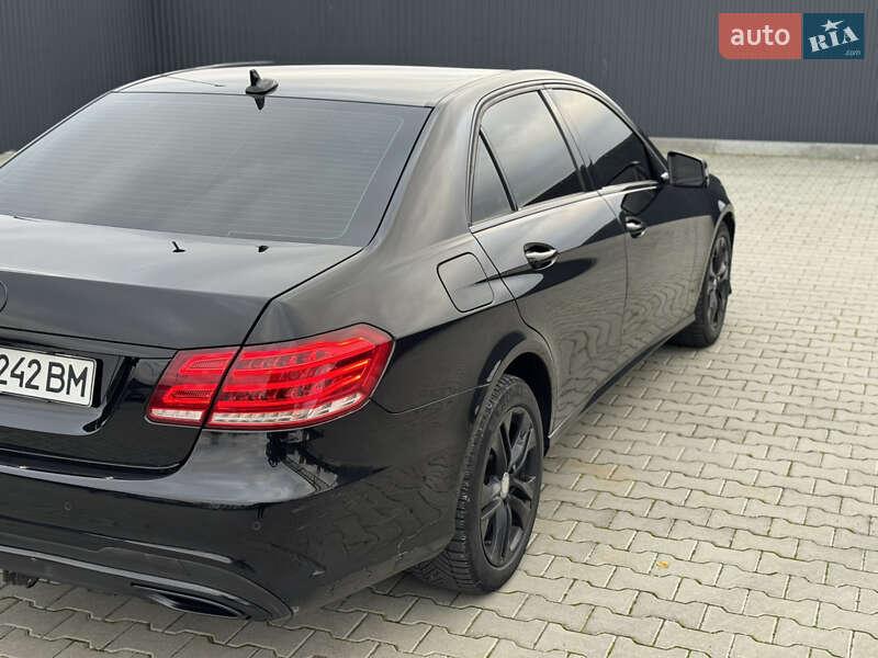 Седан Mercedes-Benz E-Class 2013 в Летичеве