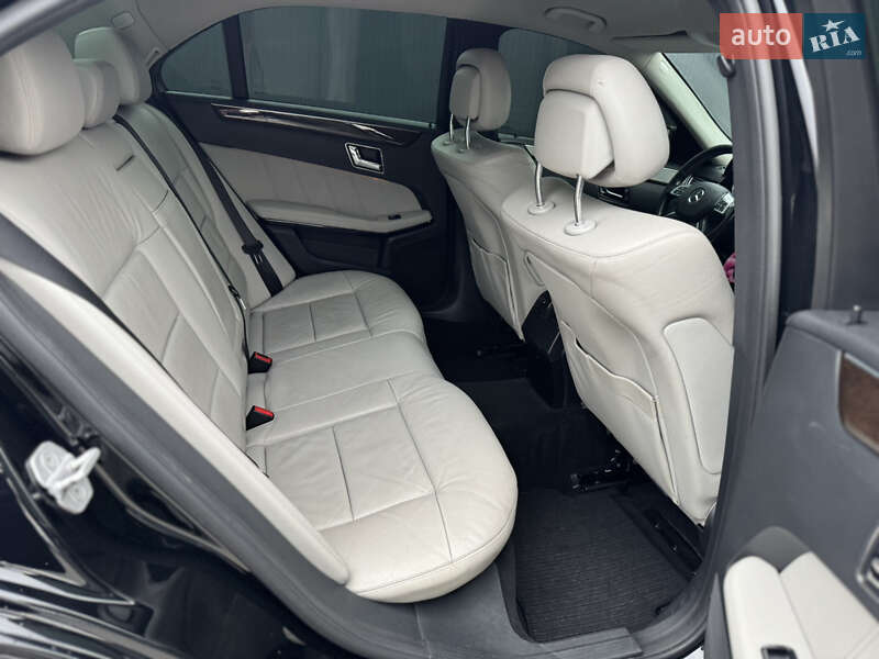 Седан Mercedes-Benz E-Class 2013 в Летичеве