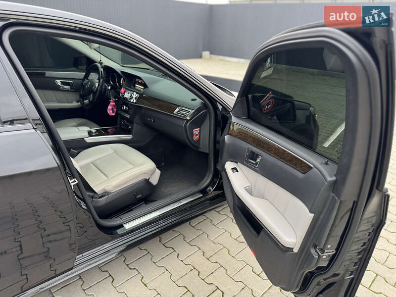 Седан Mercedes-Benz E-Class 2013 в Летичеве
