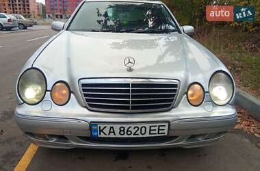 Седан Mercedes-Benz E-Class 2001 в Киеве