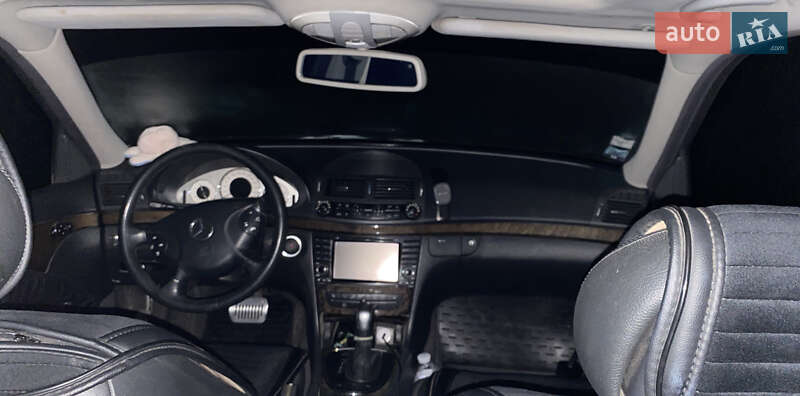 Седан Mercedes-Benz E-Class 2002 в Теплике