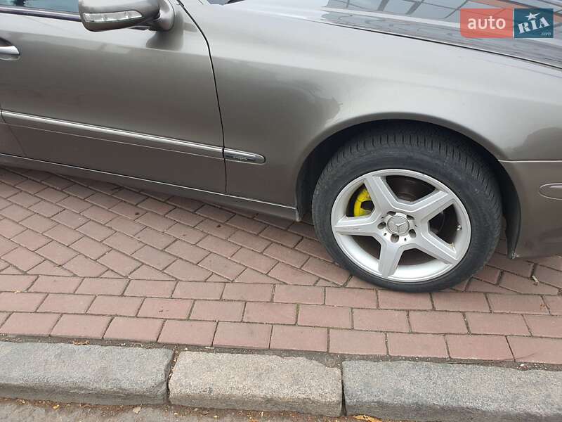 Седан Mercedes-Benz E-Class 2006 в Рівному фото 21 Седан Mercedes-Benz E-Class 2006 в Рівному