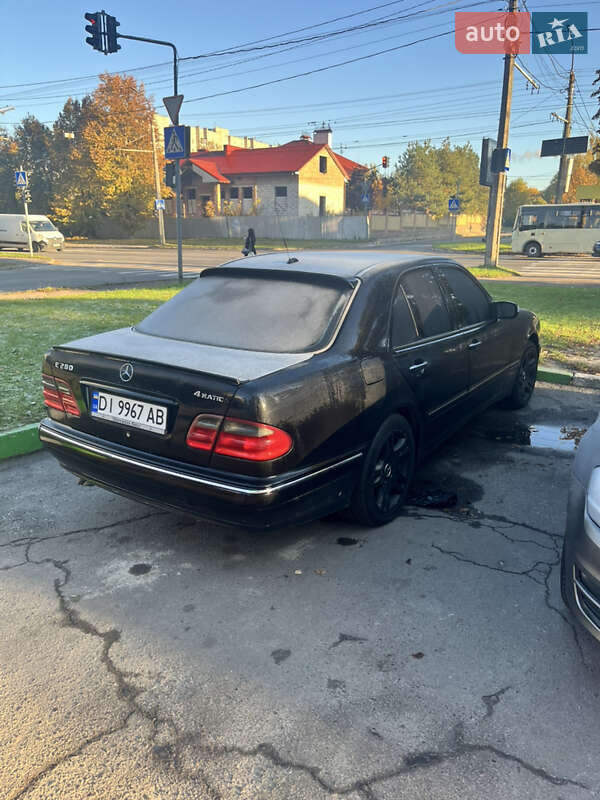 Седан Mercedes-Benz E-Class 2000 в Луцке
