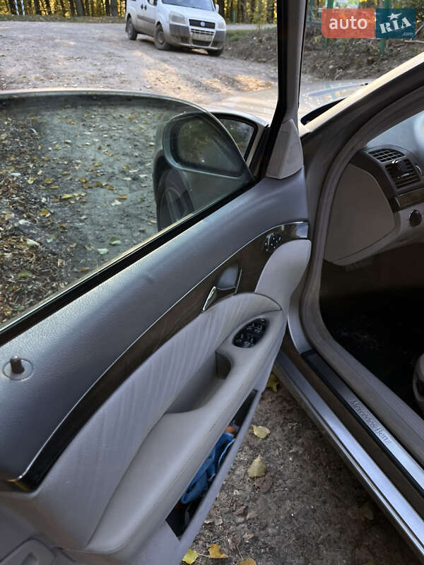 Седан Mercedes-Benz E-Class 2003 в Черновцах фото 25 Седан Mercedes-Benz E-Class 2003 в Черновцах