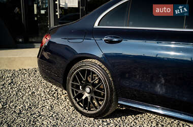 Седан Mercedes-Benz E-Class 2016 в  фото 14 Седан Mercedes-Benz E-Class 2016 в