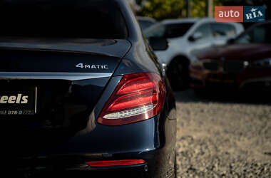 Седан Mercedes-Benz E-Class 2016 в  фото 15 Седан Mercedes-Benz E-Class 2016 в