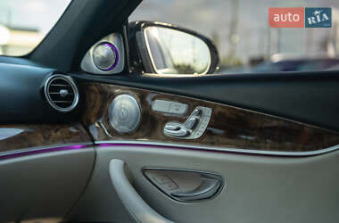 Седан Mercedes-Benz E-Class 2016 в  фото 30 Седан Mercedes-Benz E-Class 2016 в