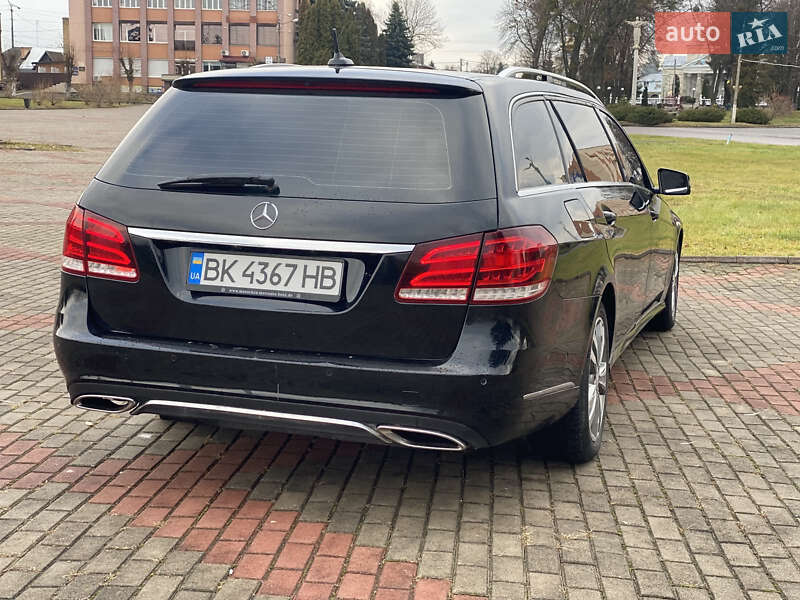 Катафалк Mercedes-Benz E-Class 2013 в Млиніві