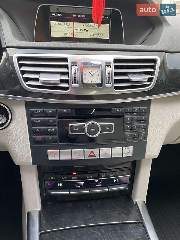 Катафалк Mercedes-Benz E-Class 2013 в Млиніві