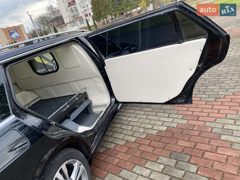 Катафалк Mercedes-Benz E-Class 2013 в Млиніві