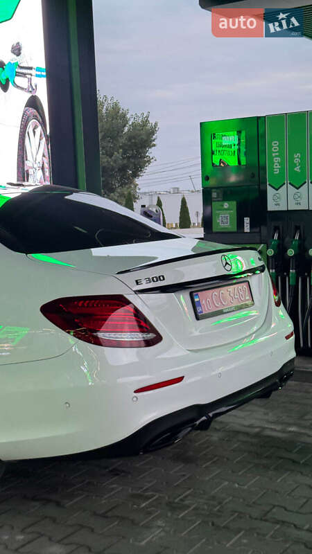 Седан Mercedes-Benz E-Class 2018 в Тернополе фото 17 Седан Mercedes-Benz E-Class 2018 в Тернополе