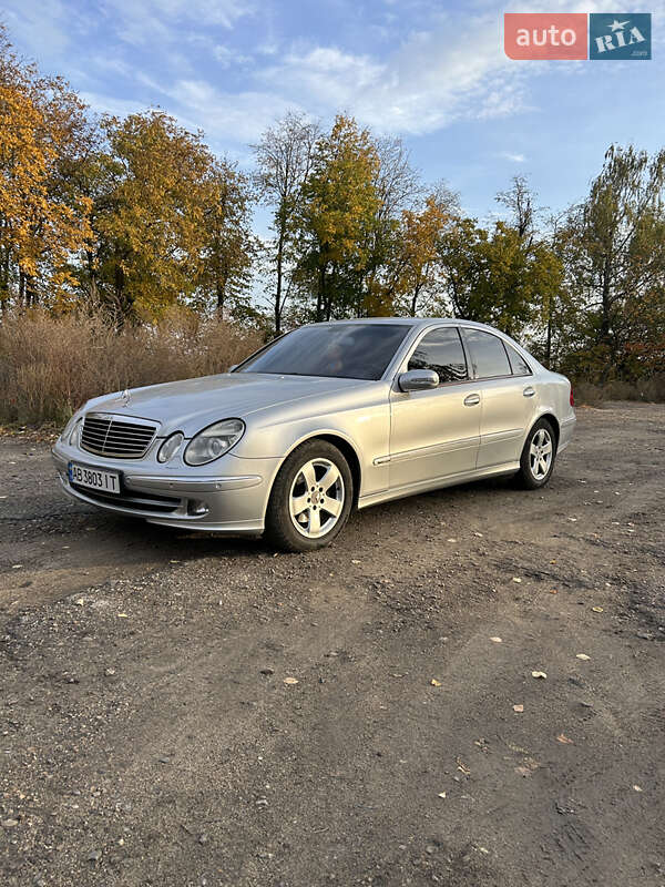 Седан Mercedes-Benz E-Class 2005 в Піщанці