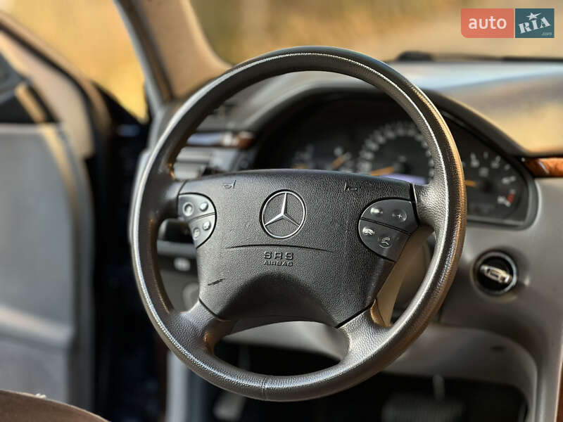 Седан Mercedes-Benz E-Class 2001 в Івано-Франківську