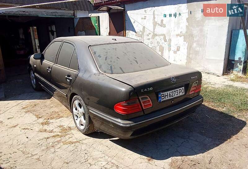 Mercedes-Benz E-Class 2001