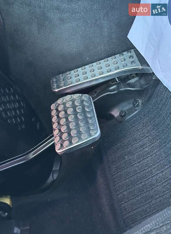 Седан Mercedes-Benz E-Class 2016 в Киеве фото 75 Седан Mercedes-Benz E-Class 2016 в Киеве