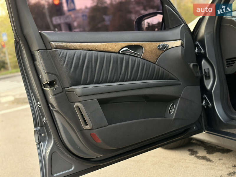 Седан Mercedes-Benz E-Class 2005 в Вінниці фото 42 Седан Mercedes-Benz E-Class 2005 в Вінниці