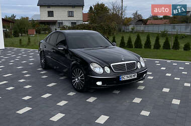 Седан Mercedes-Benz E-Class 2005 в Радехові