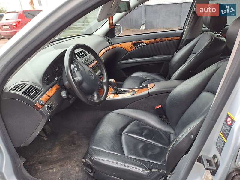Седан Mercedes-Benz E-Class 2005 в Бердичеве фото 5 Седан Mercedes-Benz E-Class 2005 в Бердичеве