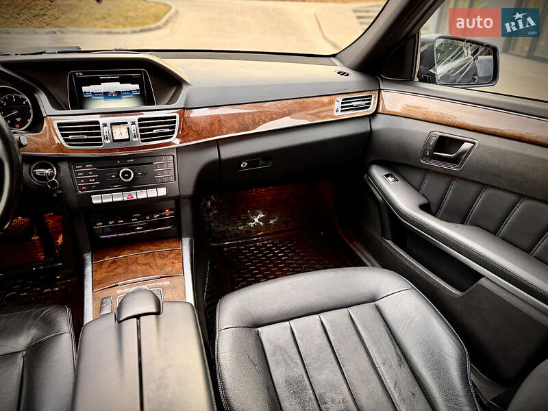 Седан Mercedes-Benz E-Class 2015 в Львове фото 15 Седан Mercedes-Benz E-Class 2015 в Львове
